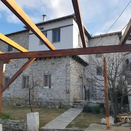 Charming House With Panoramic View In Ano Volos