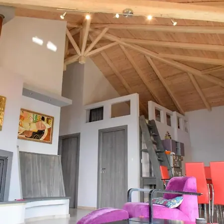 Charming House With Panoramic View In Ano Volos
