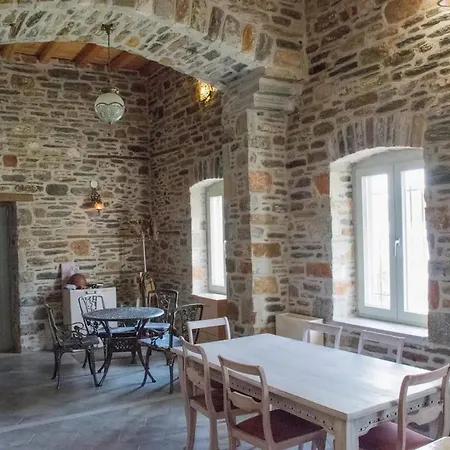 Charming House With Panoramic View In * Ano Volos